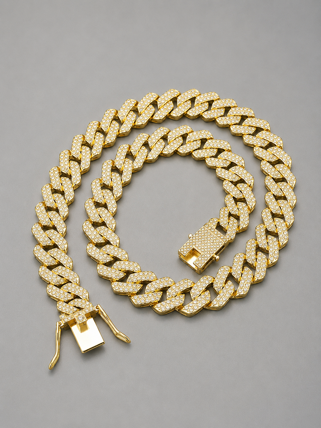 iCED CUBAN CHAIN NECKLACE